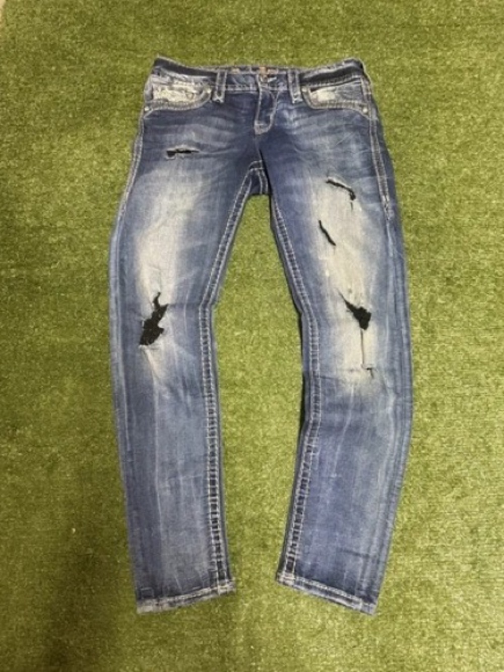 Rock Revival Women’s Skinny Distressed Jeans in Washed Blue